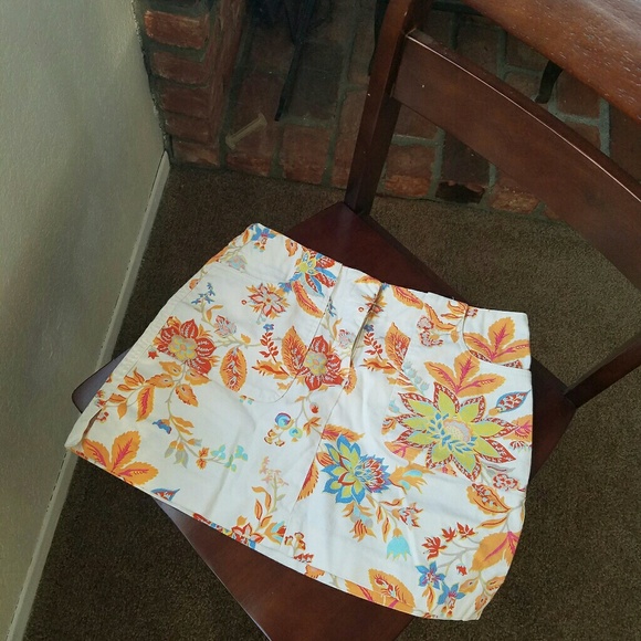 Express mini skirt colorful pattern unique 3 4 - Picture 2 of 5